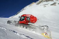 Cummins QSL takes ski-slope grooming machine to new heights Cummins QSL takes ski-slope grooming machine to new heights