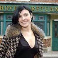 Soap Stars Get Hands Dirty For Charity