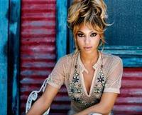 Beyoncé Takes 'B-Day' Show To Cardiff