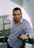 TV’s Martin Lewis supports song to hit banks