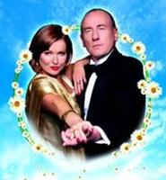 Stephanie Beacham Stars In West End Hit 'Hay Fever'