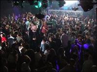 Chat-Up Lines & Groping Make Clubbers Cringe