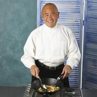 Ken Hom 