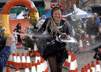 Pick up a pudding and run for Cancer Research UK