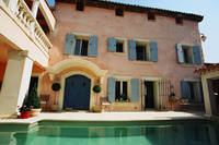 La Saga, a stylish converted barn in the Vaucluse village of Pernes Les Fontaines