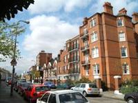 Luxurious refinement in Parsons Green