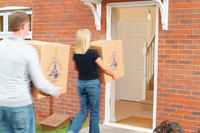 Taylor Wimpey urges cool customers to buy now