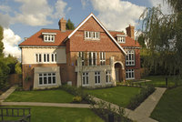 Show off in a new home at Bargrove Mews