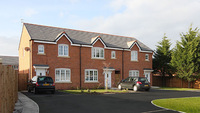 Miller Homes helps the Manley’s onto the ladder