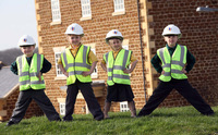 School kids receive lesson in building site safety