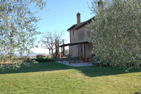 Renovated property in Tuscany