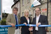 Landowner cuts the ribbon at Dorset development