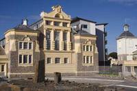 Dive in to luxurious island living in Weston-Super-Mare