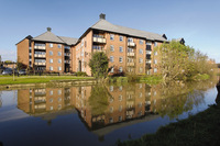 Splash into waterside living in Bedfordshire