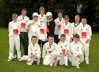 Gleeson stumps up for cricket club kit