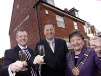 Mayor celebrates launch of the Colsterworth Collection
