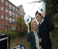 Waterside buyers rise to the location in Warwick