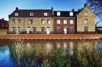 Final few homes at Riverside