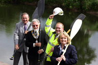 George Wimpey sponsors dragon boat race 
