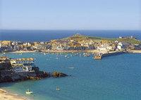Enjoy a chilled-out Christmas on St Ives