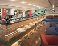 Virgin Atlantic displays Ryder Cup at Heathrow Clubhouse