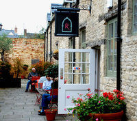 Rectory Hotel opens deli in Cirencester