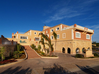 Golfers swing into action at Boavista