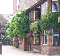 Roux scholar joins Montagu Arms