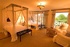 A luxury sanctuary on the banks of the Zambezi 