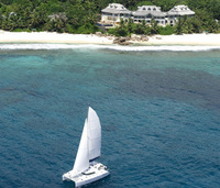 Choose the cruise at luxury Seychelles resort