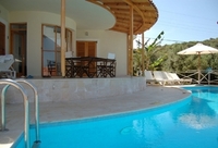 Holiday rentals provide fix for ‘binge holidaymaker’
