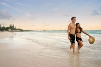 Late Easter offers for tropical sun