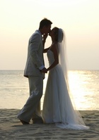 Credit crunch wedding couples elope to Greece 