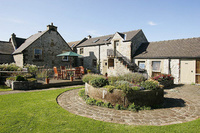 ‘Staycationers’ fight the credit crunch 