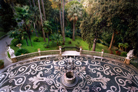 A sea of gardens in Italy 