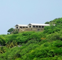 Contemporary island retreat