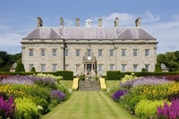 A very pretty house in the country