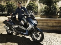 Yamaha X-MAX 250 and X-MAX 125