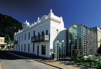Iconic New Zealand hotel launches exclusive package