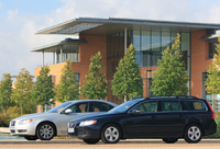 Volvo reveals DRIVe versions of S80 and V70