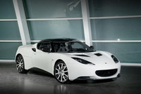 Lotus Evora Carbon concept makes motor show debut