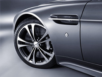 Alcoa supply wheels for Aston Martin V12 Vantage