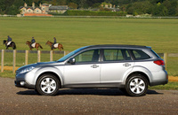 Subaru gallops into new British Eventing season at Burnham