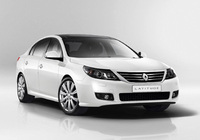 The wraps come off Renault Latitude