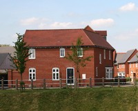 Make a summer move to Aylesbury