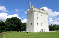 Be king of your own castle in bonny Scotland