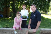 Taylor Wimpey helps kids go green in Leighton Buzzard