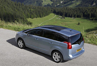 Peugeot 5008 wins What Car? Green MPV of the Year