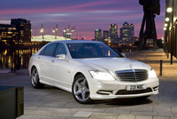 Mercedes-Benz S-Class wins Auto Express Best Luxury Car