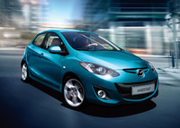 Upgraded Mazda2 to premiere at Paris Motor Show